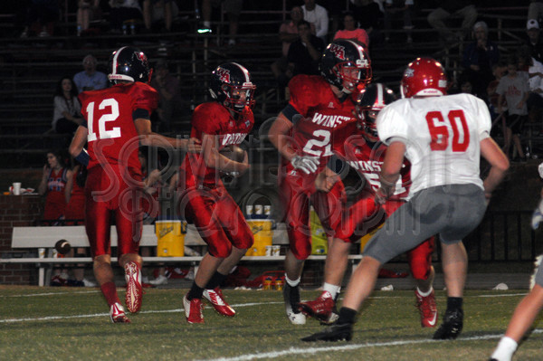 9-29 WA vs. HA JH 027.JPG - SCRIVENER D300